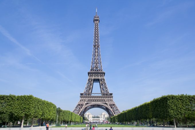 パリ、エッフェル塔